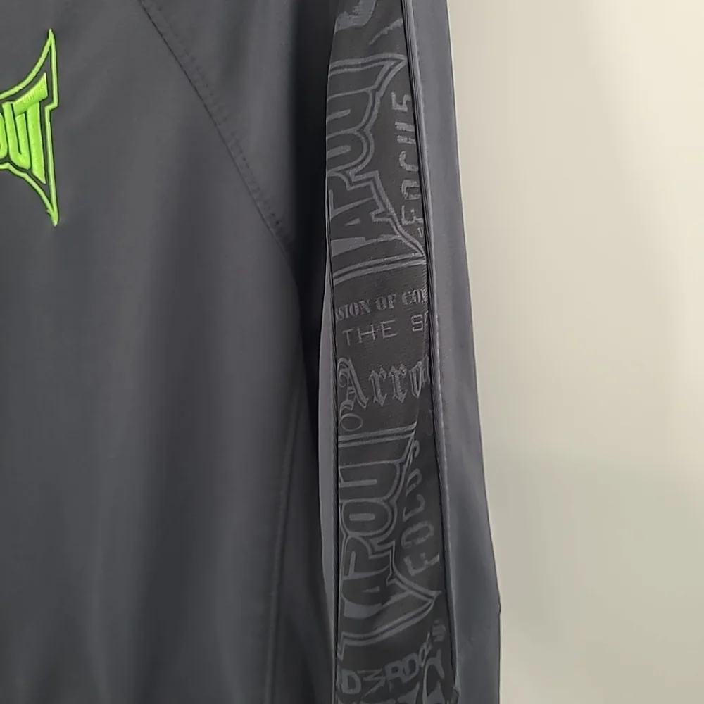 Vintage‎ Y2K Tapout Hoodie L MMA Grunge Skater Goth Emo Punk